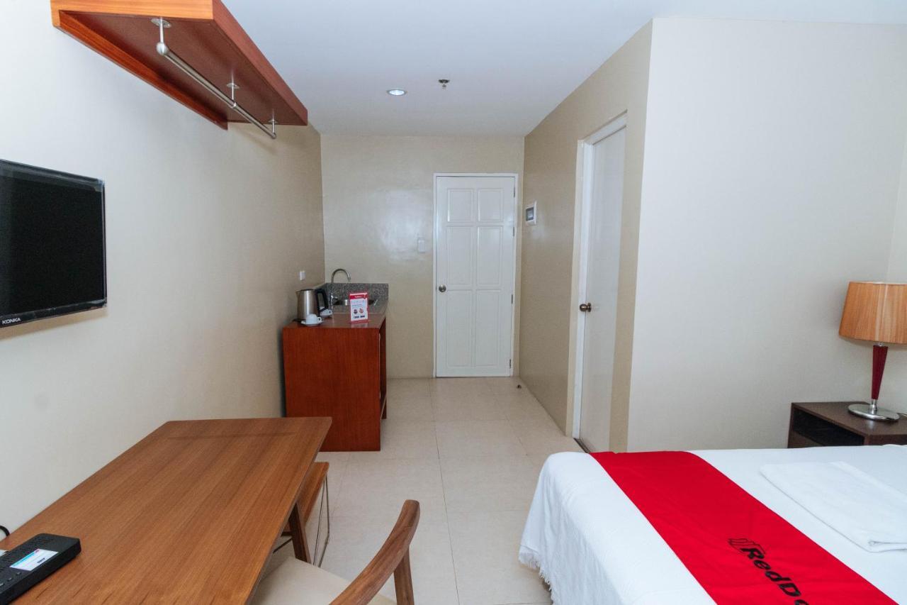 Reddoorz Near Osmena Highway 1 Ξενοδοχείο Μακάτι Εξωτερικό φωτογραφία