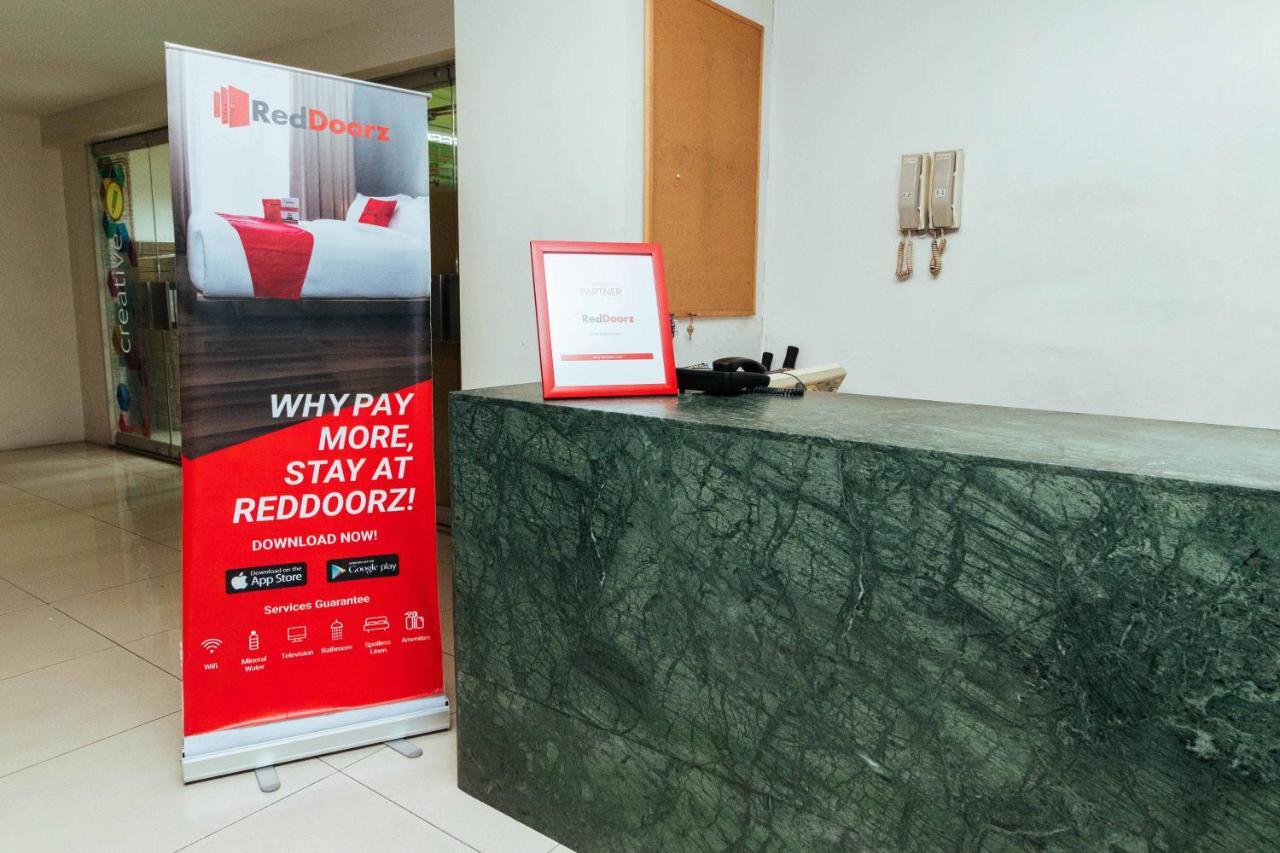 Reddoorz Near Osmena Highway 1 Ξενοδοχείο Μακάτι Εξωτερικό φωτογραφία